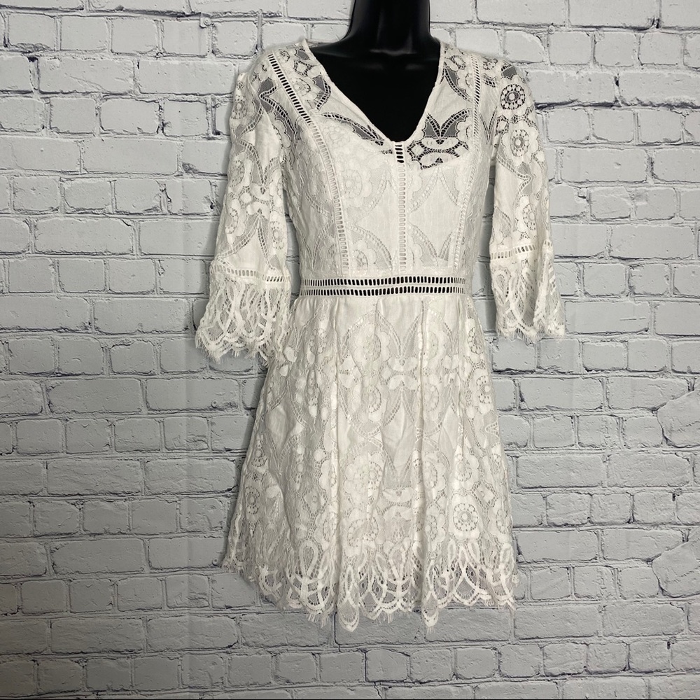 Bebe bell sleeve dress